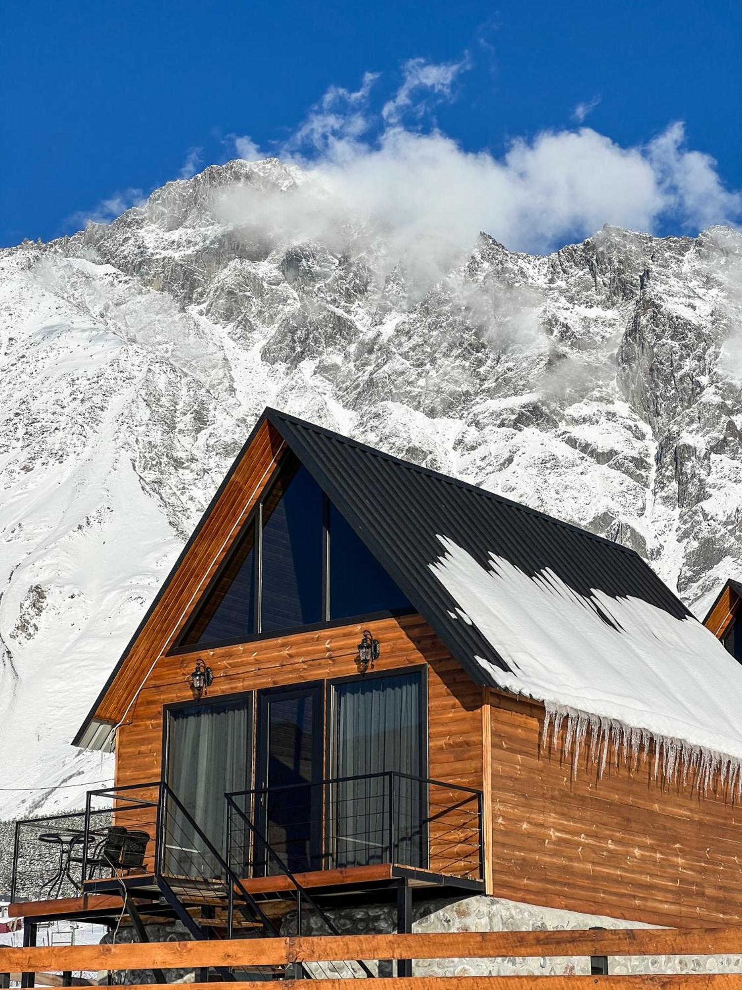 Traveler'S Cottages In Kazbegi Dış mekan fotoğraf