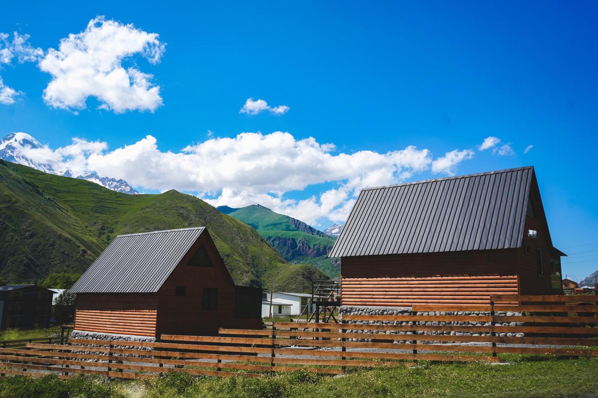 Traveler'S Cottages In Kazbegi Dış mekan fotoğraf