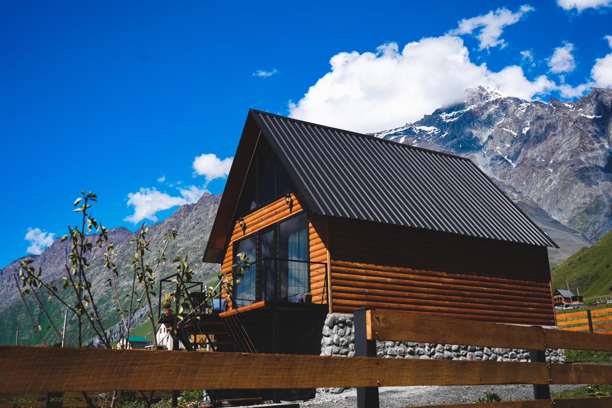 Traveler'S Cottages In Kazbegi Dış mekan fotoğraf