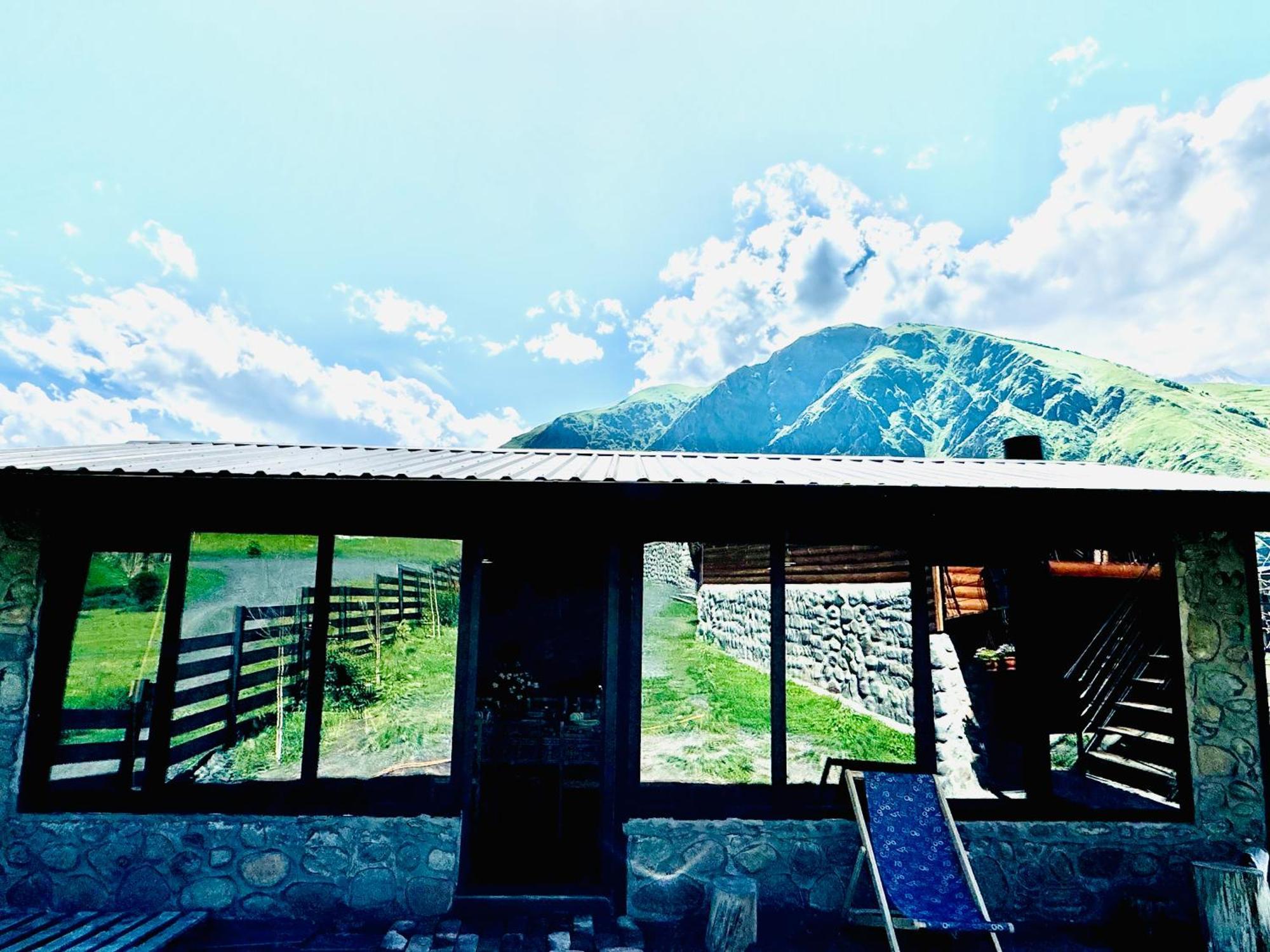 Traveler'S Cottages In Kazbegi Dış mekan fotoğraf